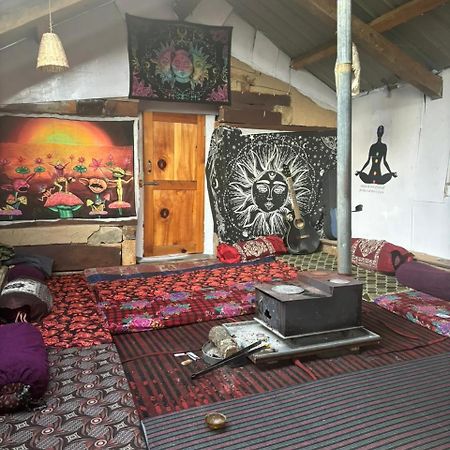 Dev Ropa Hights Malana Hotel Jari Exterior photo